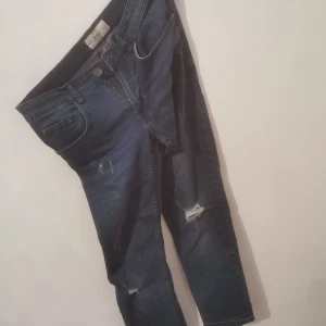 Jeans - Jeans nästintill oanvända. 32w 30l