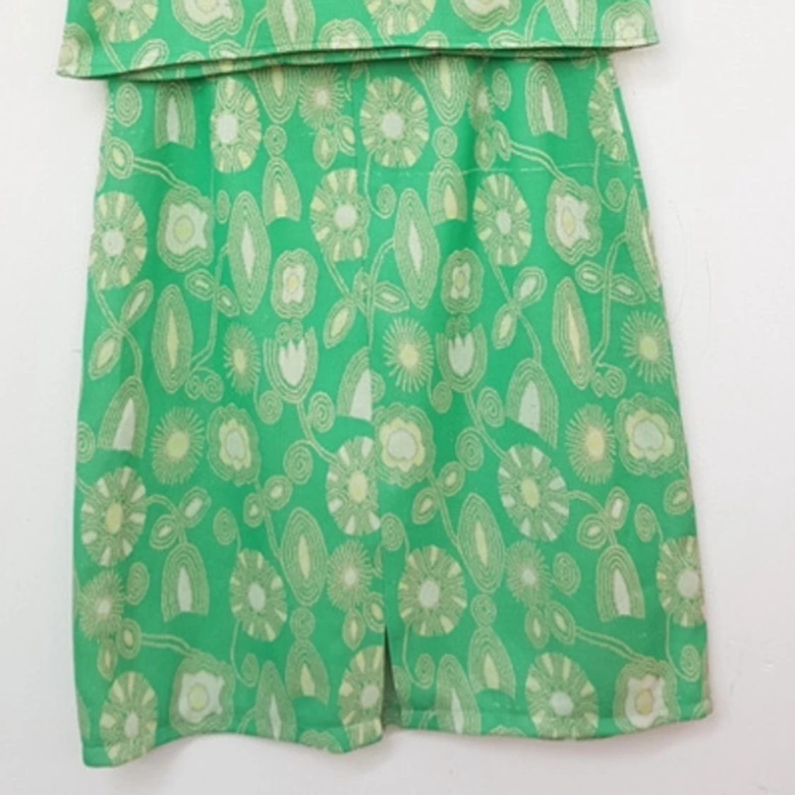 Set - mönstrad topp och kjol - 92