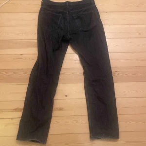 Weekday Space Relaxed Jeans - Lite mer loose en vad ett par 501 är t.ex. men dom sitter extremt bra och inte för baggy