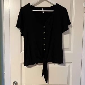 Blus svart - Aldrig använd