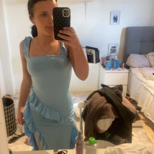 Blå sommarklänning  - Super fin men använder inte💘