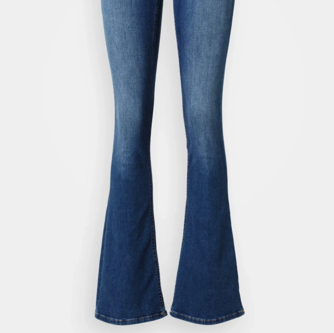 ONLYBLUSH MID - Flared Jeans   - 92