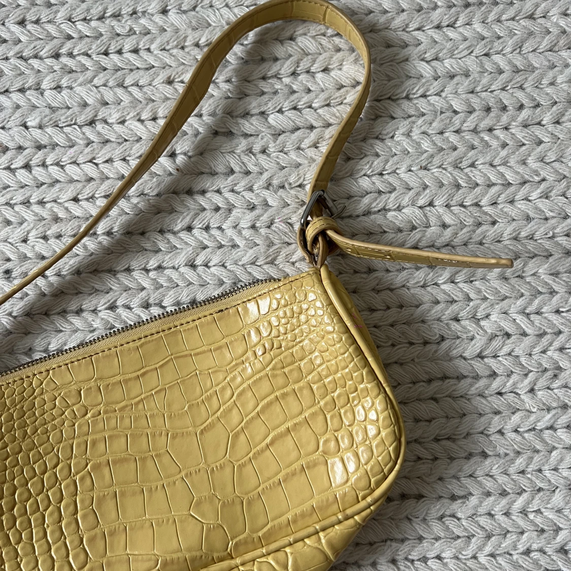 Gul axelväska  - 90