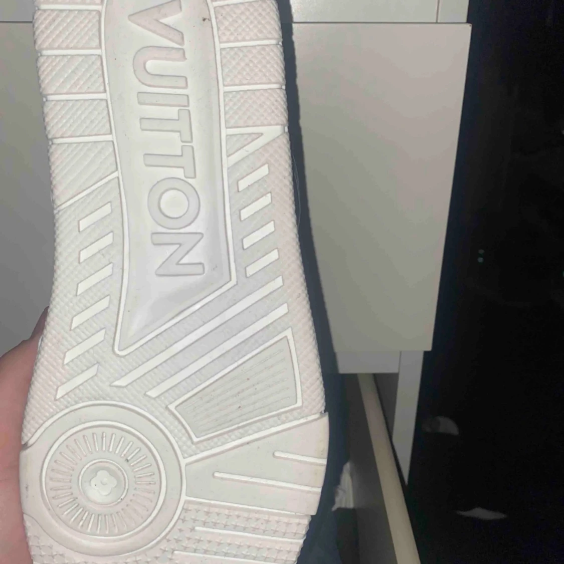 Louis Vuitton sneckars - 91