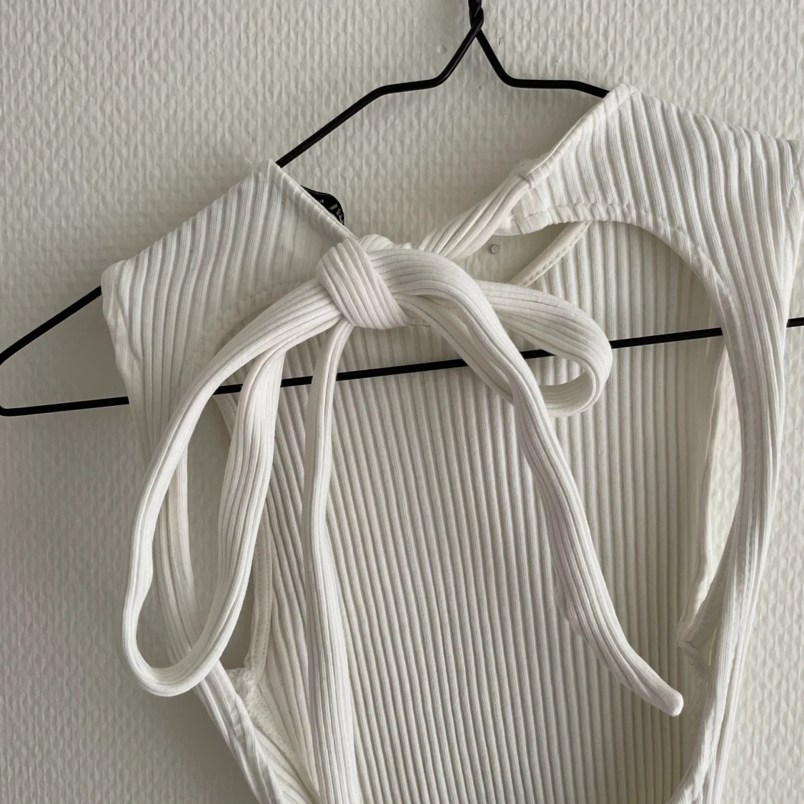 vitt tajt linne - 91