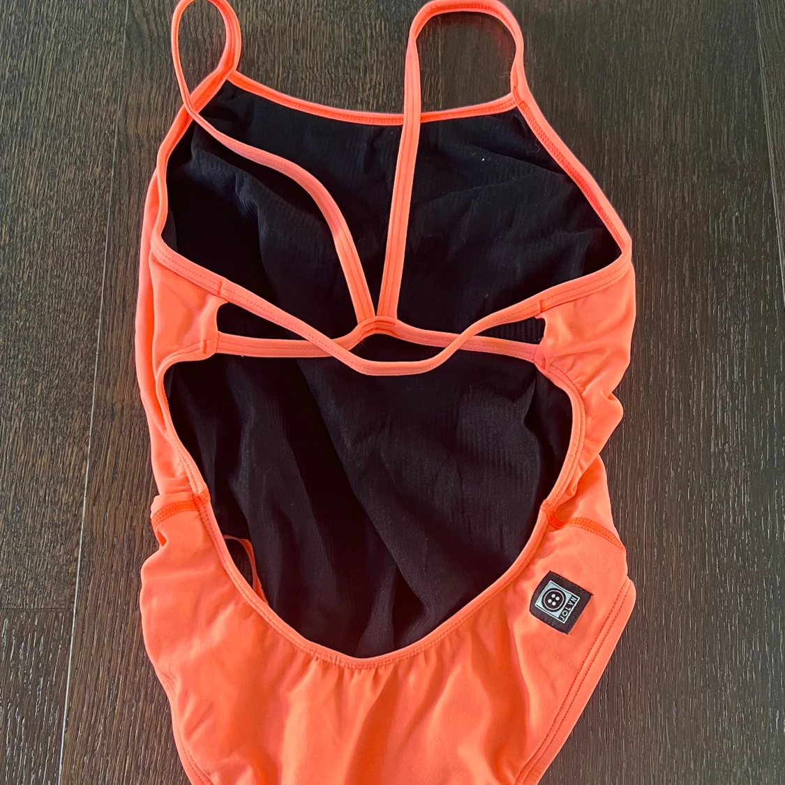 Baddräkt från Jolyn. 