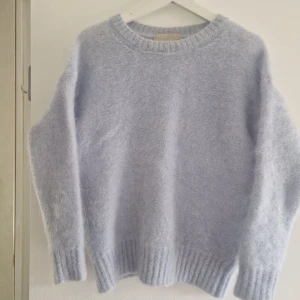 Himmelsblå Aurora mohairtröja - Underbar mohairtröja från Aurora. Stl XS. Mycket fint skick.