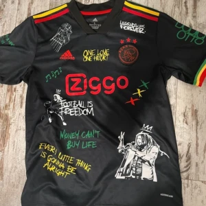 Bob Marley tröja - Bob Marley Jersey. Helt slutsålda 