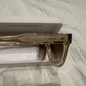 Chimis i nyskick!!! - Skitsnygga chimi glasögon i nyskick som jag säljer då de tyvärr inte kommer till användning. Säljer de även hyfsat billigt då jag vill få de solda❤️❤️❤️🙌