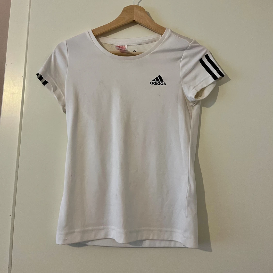Adidas t-shirt
