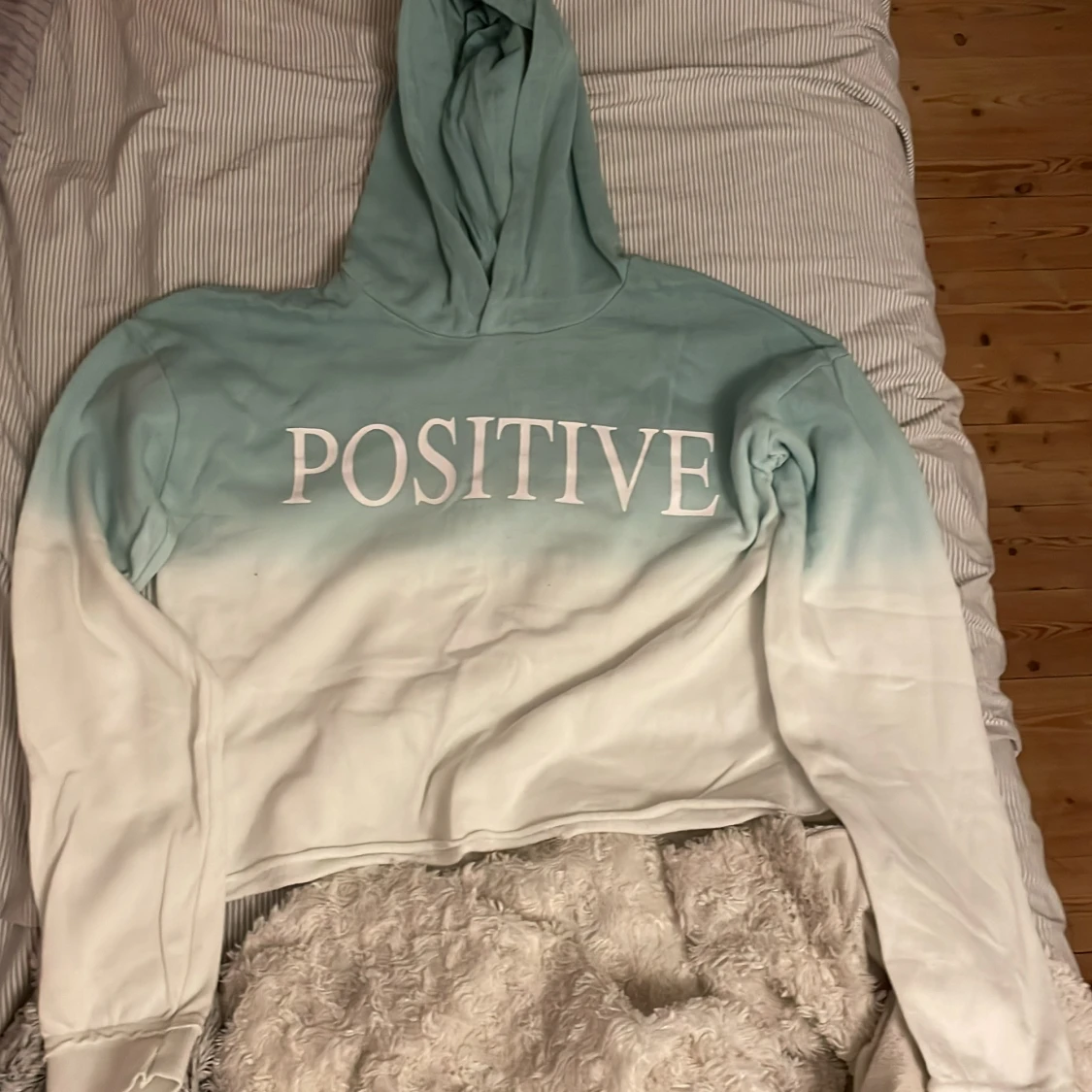 Grön och vit hoodie från XOXO friends