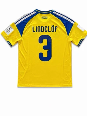 Sverige Lindelöf matchtröja gul - Helt oanvänd Sverige matchtröja med Lindelöf på ryggen med nummer 3. Skriv vid funderingar!