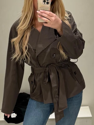 Kappa - Trench coat kappa från hm. Storlek S🤎 
