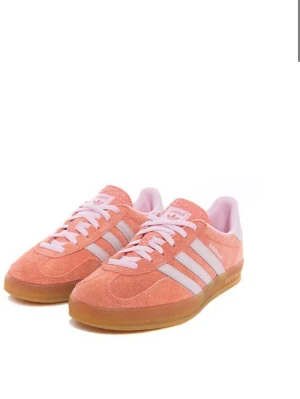 Adidas skor  - Helt nya 