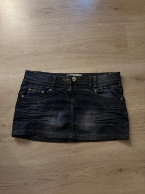Jeanskjol - Snygg! 