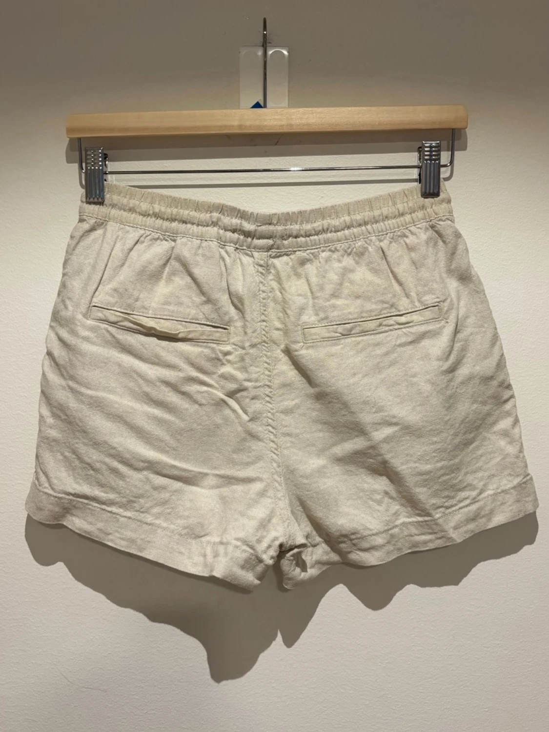 Beige linneshorts från HM - 1