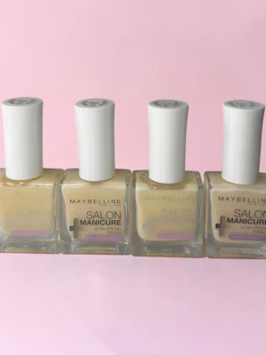 Maybelline ljusbeige nagellack - En för 30 , ni kan köpa flera 