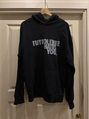 Tuttolente Hoodie - Size M 