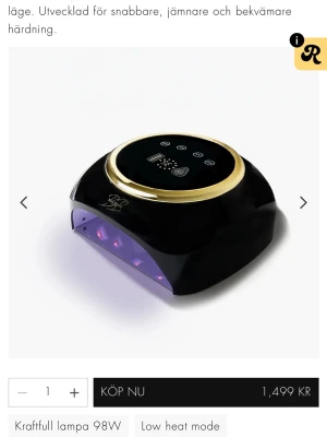 Svart UV/LED lampa 98W med timer - En kraftfull svart UV/LED-lampa på 98W med guldfärgad kant och touchpanel. Lampan har timerfunktioner på 30, 60, 90 och 120 sekunder samt low heat mode. Utrustad med spegelinvändning och magnetisk bottenplatta för enkel användning vid manikyr och pedikyr.