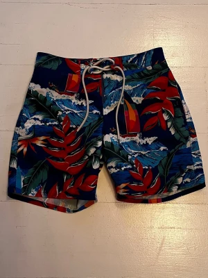 Limited edition Ralph Lauren badbyxor - Ralph Lauren badbyxor som är limited edition dom är i storlek 30. Sitter som small.