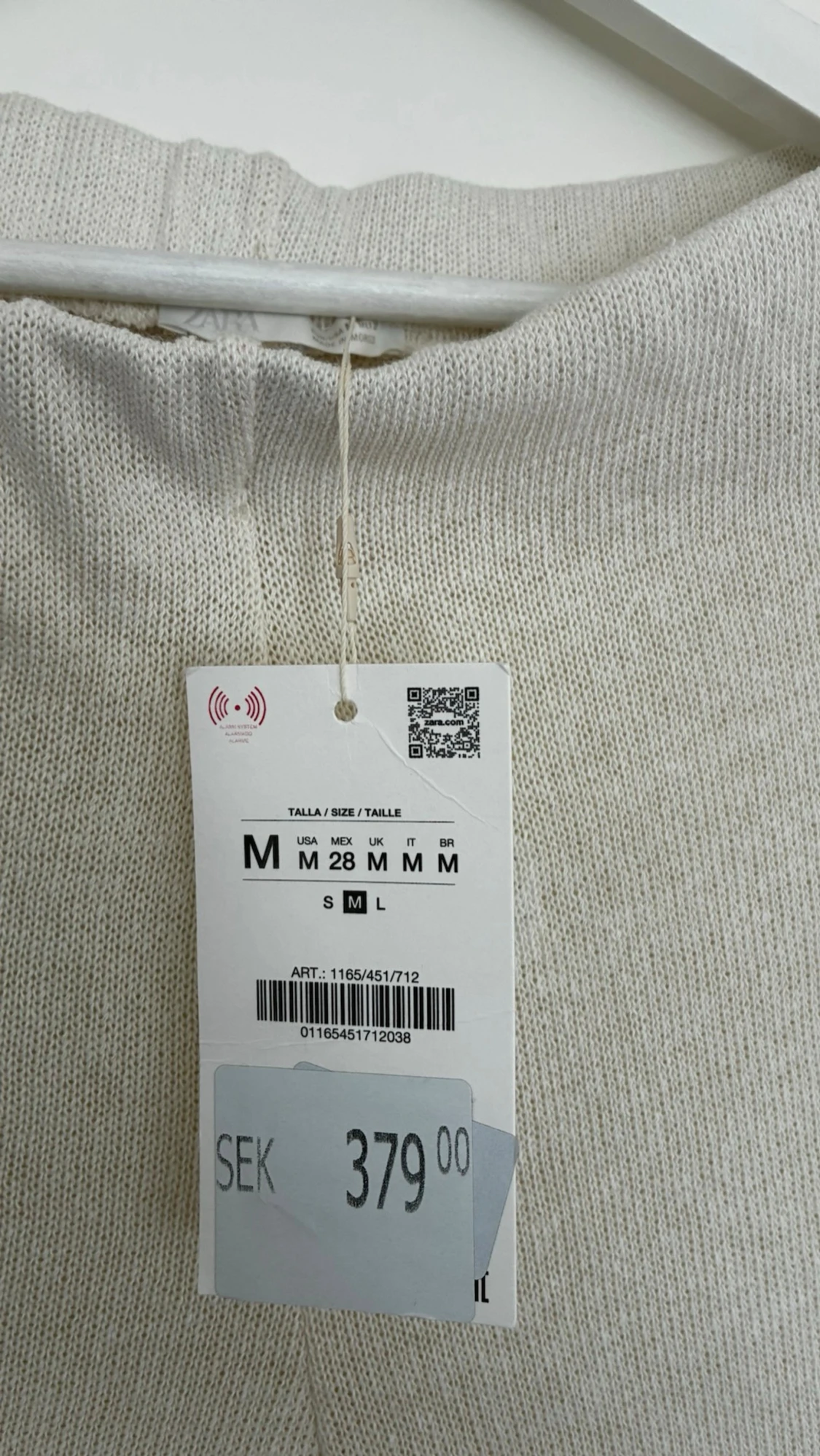 Krämvitt loungewear-set med spetsdetaljer - 4