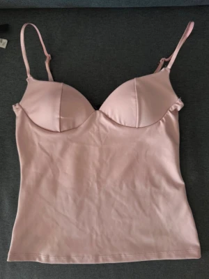 Rosa push up linne - Fint linne från Gina toppen skick Nypris:299