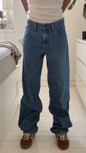 Levis Baggy Dad - Levis Baggy Dad i w24. Lite slitage längt ner på ena benet (se bild).