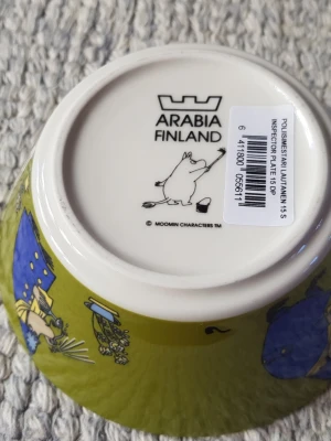 Mumin skål Polismästaren  - Felfri skål med etikett kvar. Säljer fler Muminmuggar så kika gärna också på mina övriga annonser. Packar mycket noggrant.