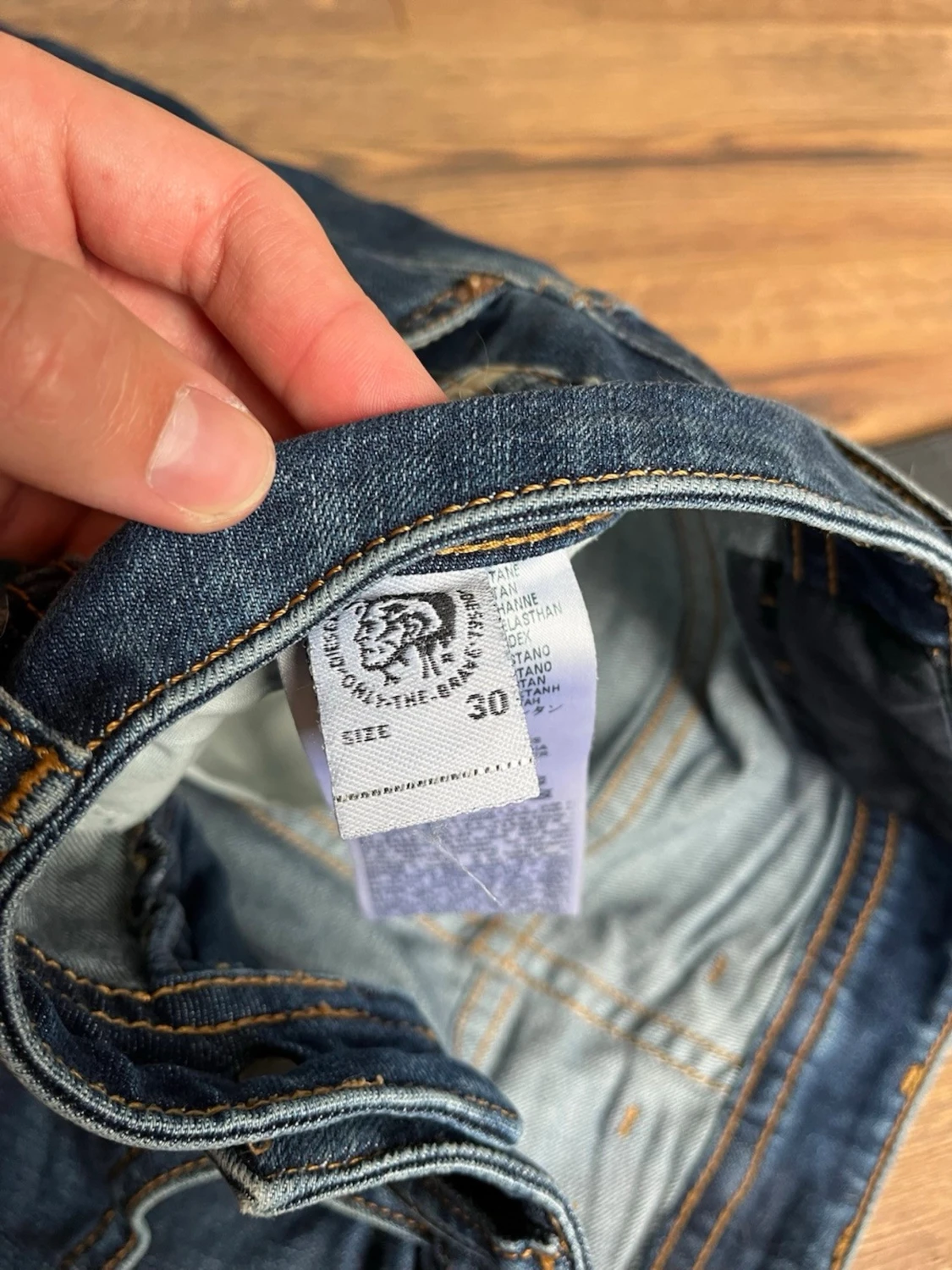 Mörkblå jeans från diesel  - 1