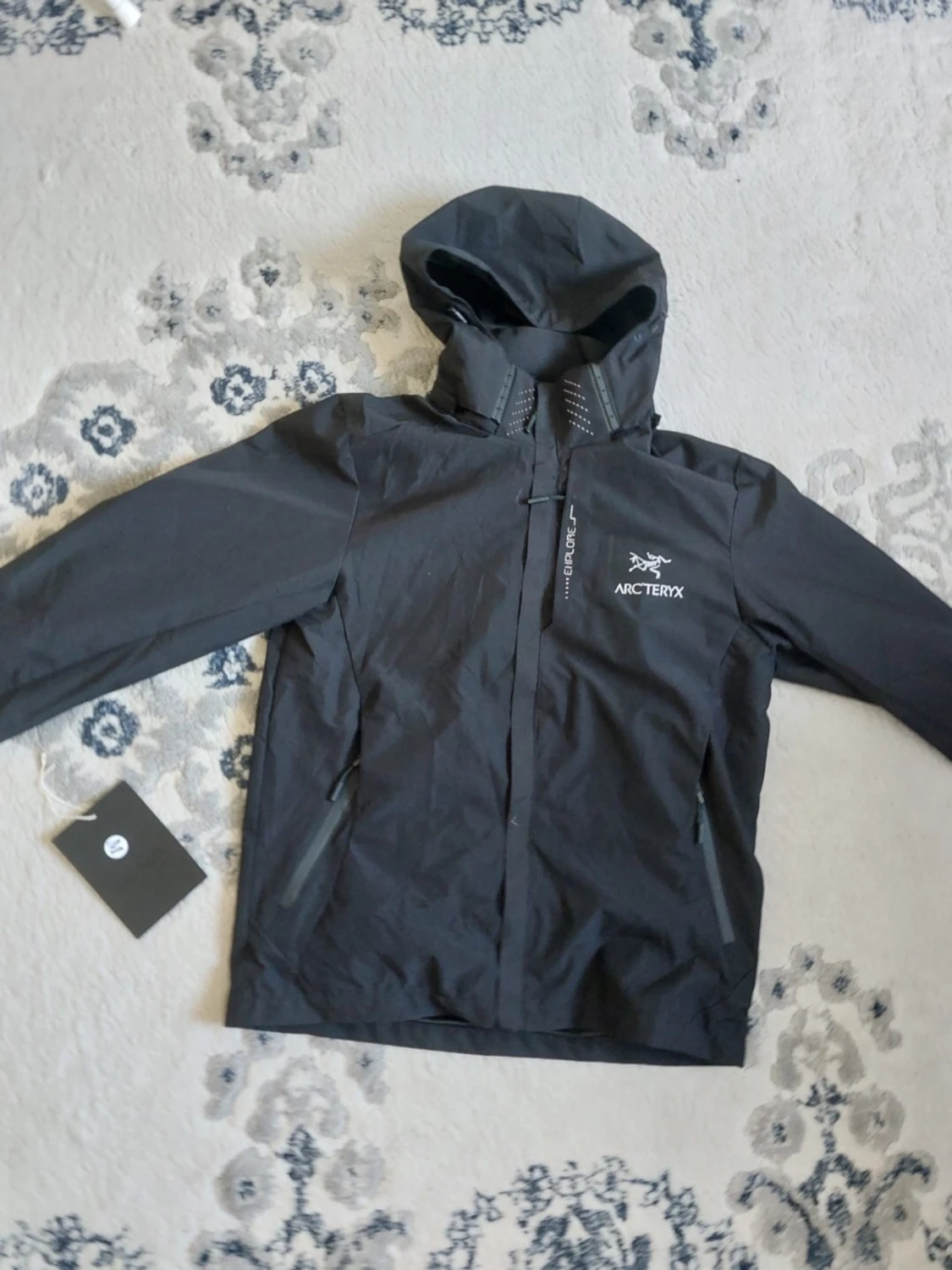 Svart vindjacka från Arc'teryx - 2