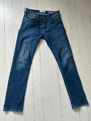 replay jeans med slitningar - feta jeans som sitter perfekt ! som nya!