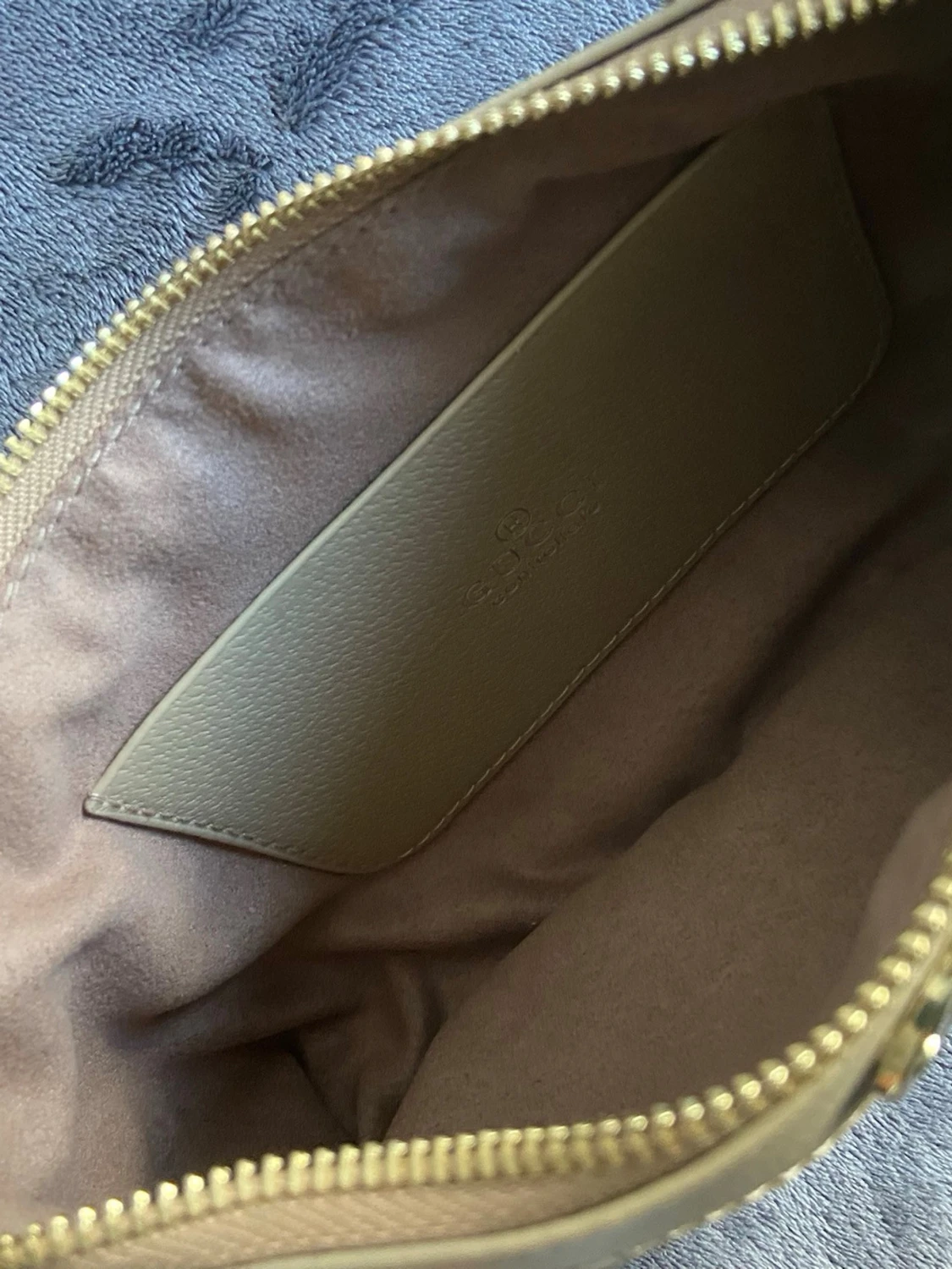 Beige axelremsväska från Gucci - 4