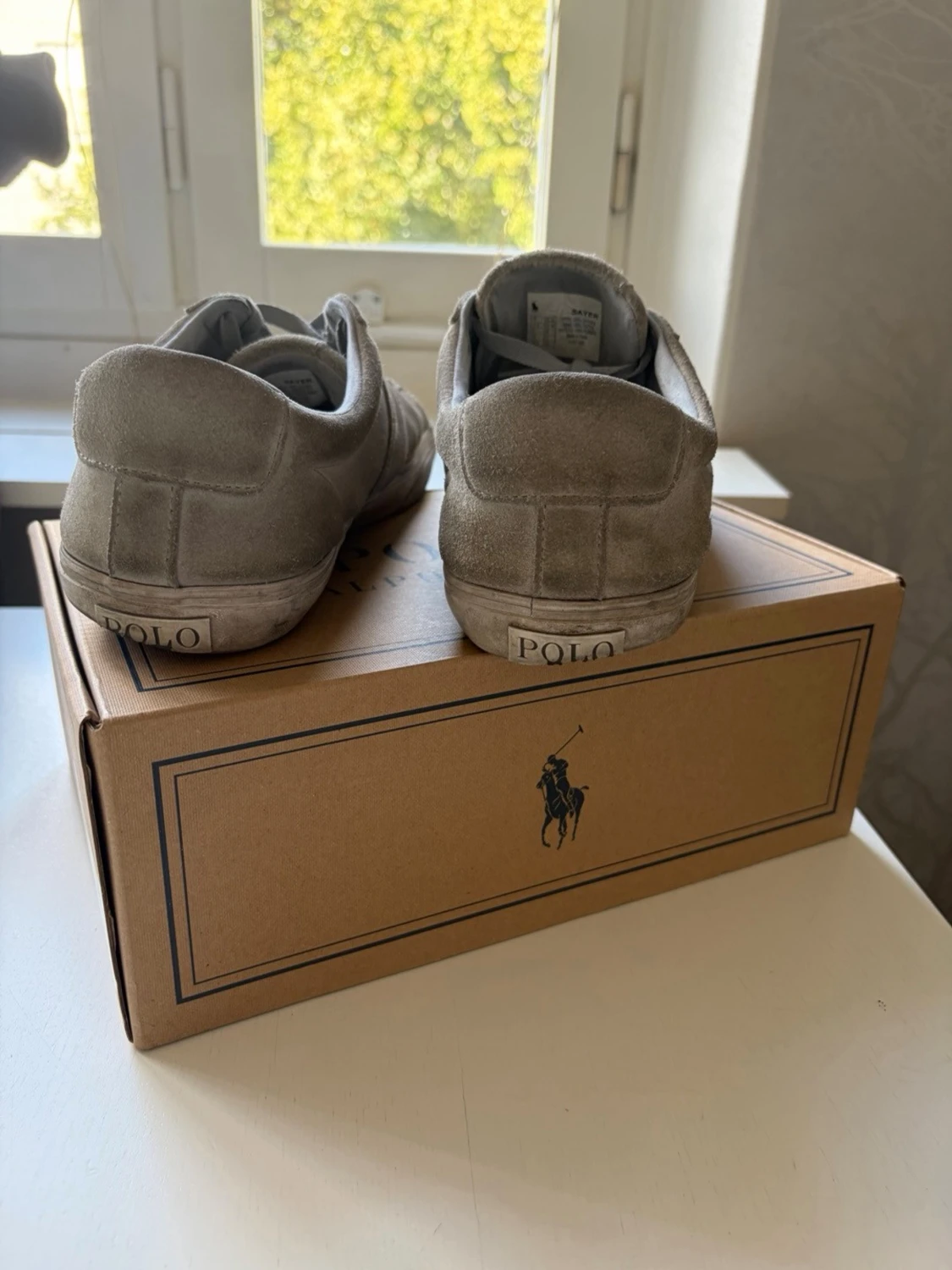 Gråa sneakers från Polo Ralph Lauren - 1