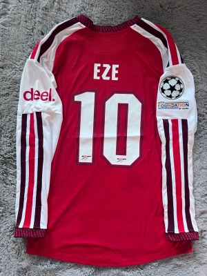 Arsenal 26/27 Eze  - En Arsenal 26/27 tröja med Eze i spelar version, storlek L 