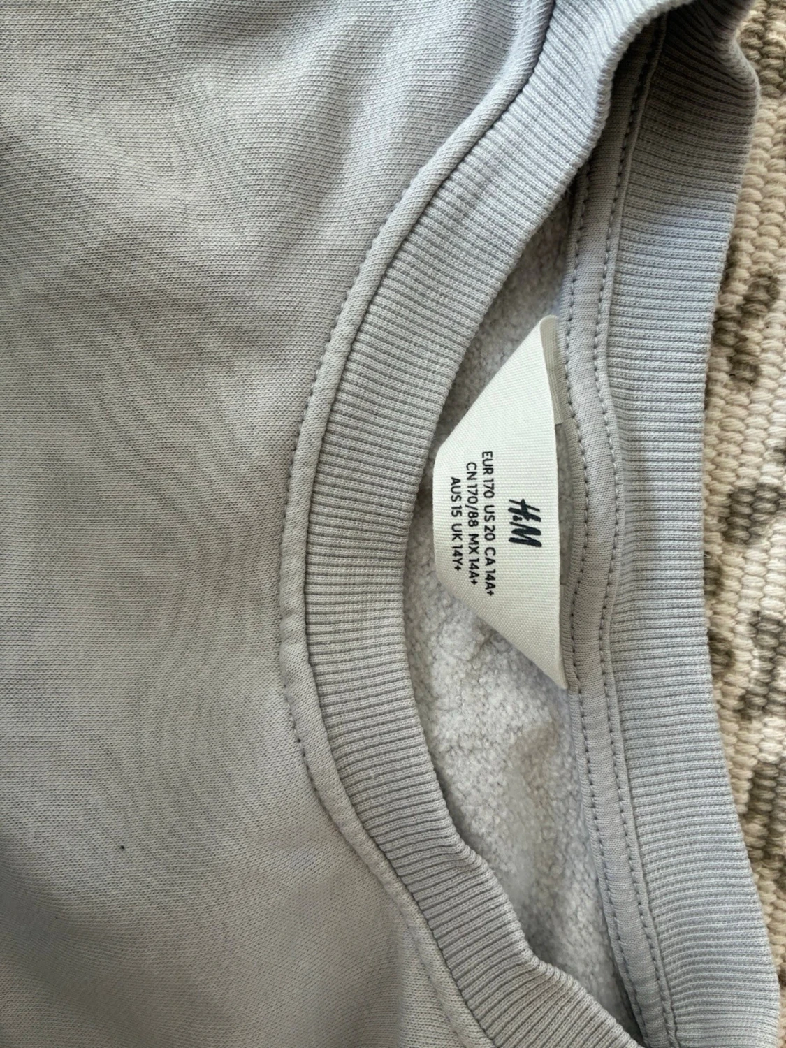 Ljusgrå basic sweatshirt - 2