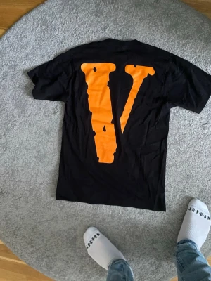 vlone tshirt svart - Ny vlone tshirt svart, strlk small