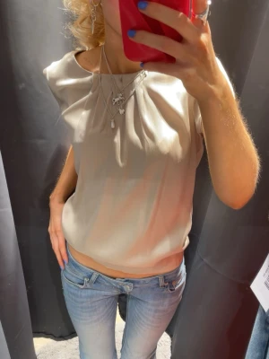Ril’s silkestopp beige - Fin silkestopp från Ril’s😍i storlek M