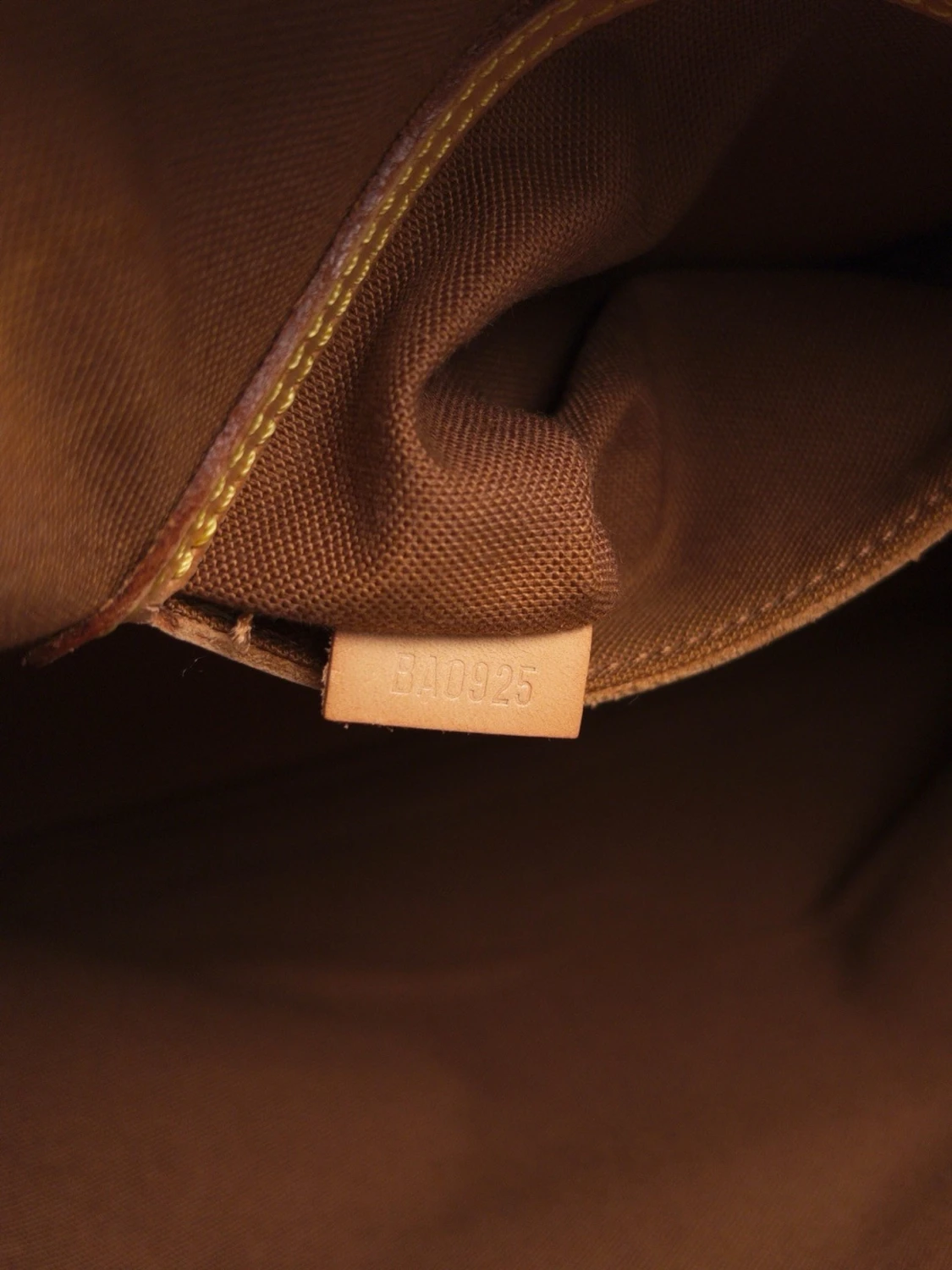 Louis Vuitton Alma Monogram - 6