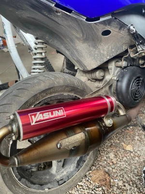 Yasuni ljuddämpare - Man går bara med sig ljuddämparen. Passar liggande Minarelli 