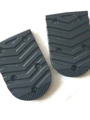 Sulor till pjäxor Salomon  - Sulor till pjäxor Salomon . Helt nya. Se före och efterbild 