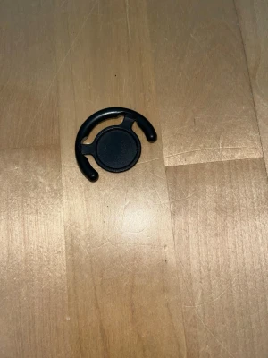Popsocket teline - Käyttämätön popsocket teline. Eläintalous MMM Katsothan myös muut ilmoitukseni Tarjoa 