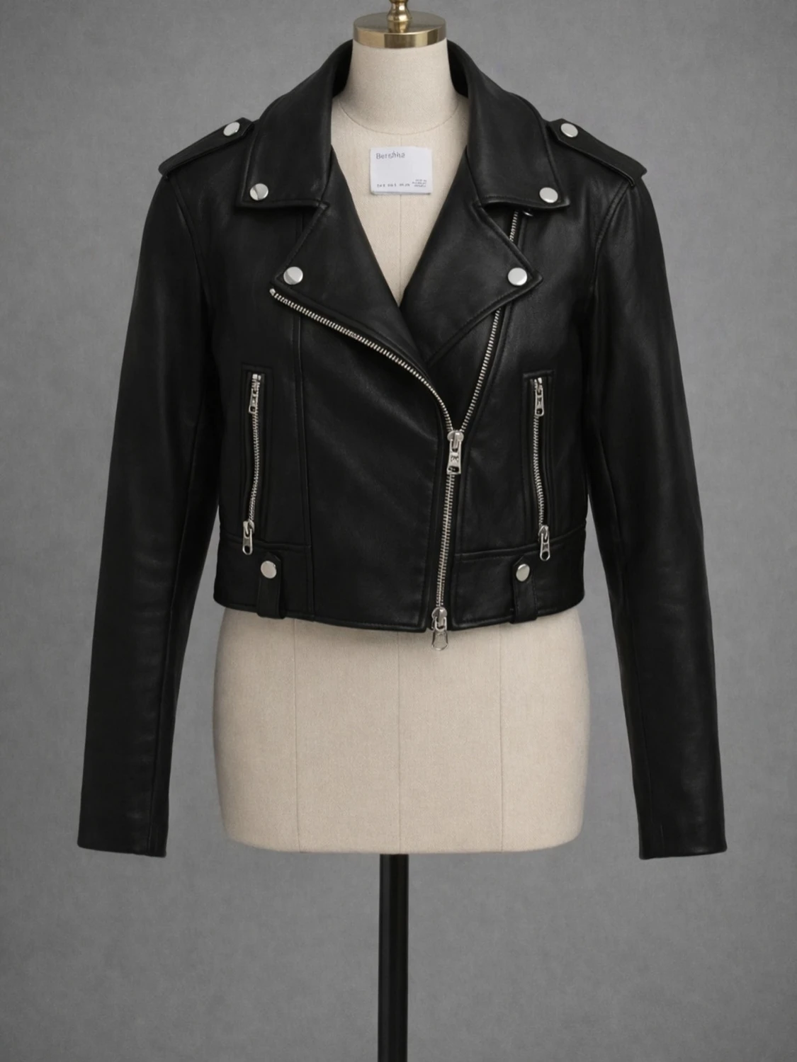 Svart skinnjacka från Bershka