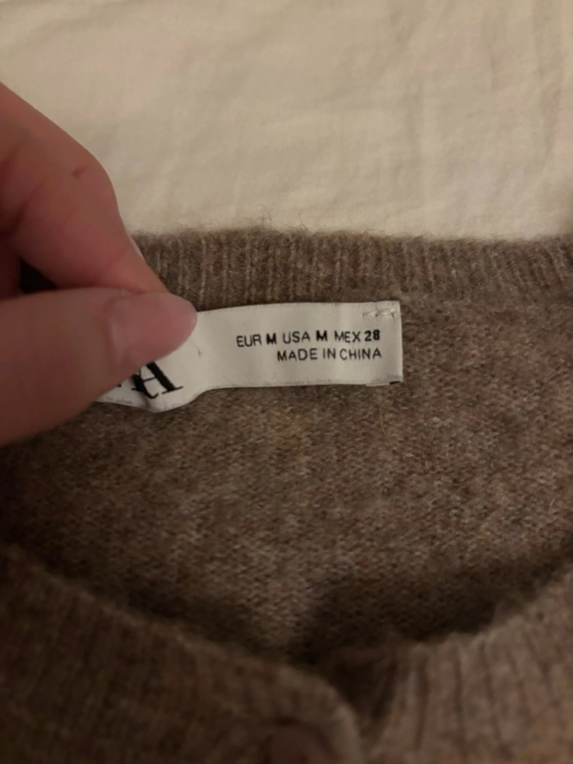 Brun stickad kofta  - 2
