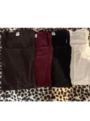 Gina tricot toppar - 4st fina toppar