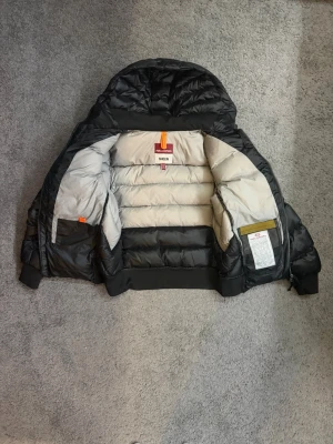 PJS jacka  - Svart PJS jacka 