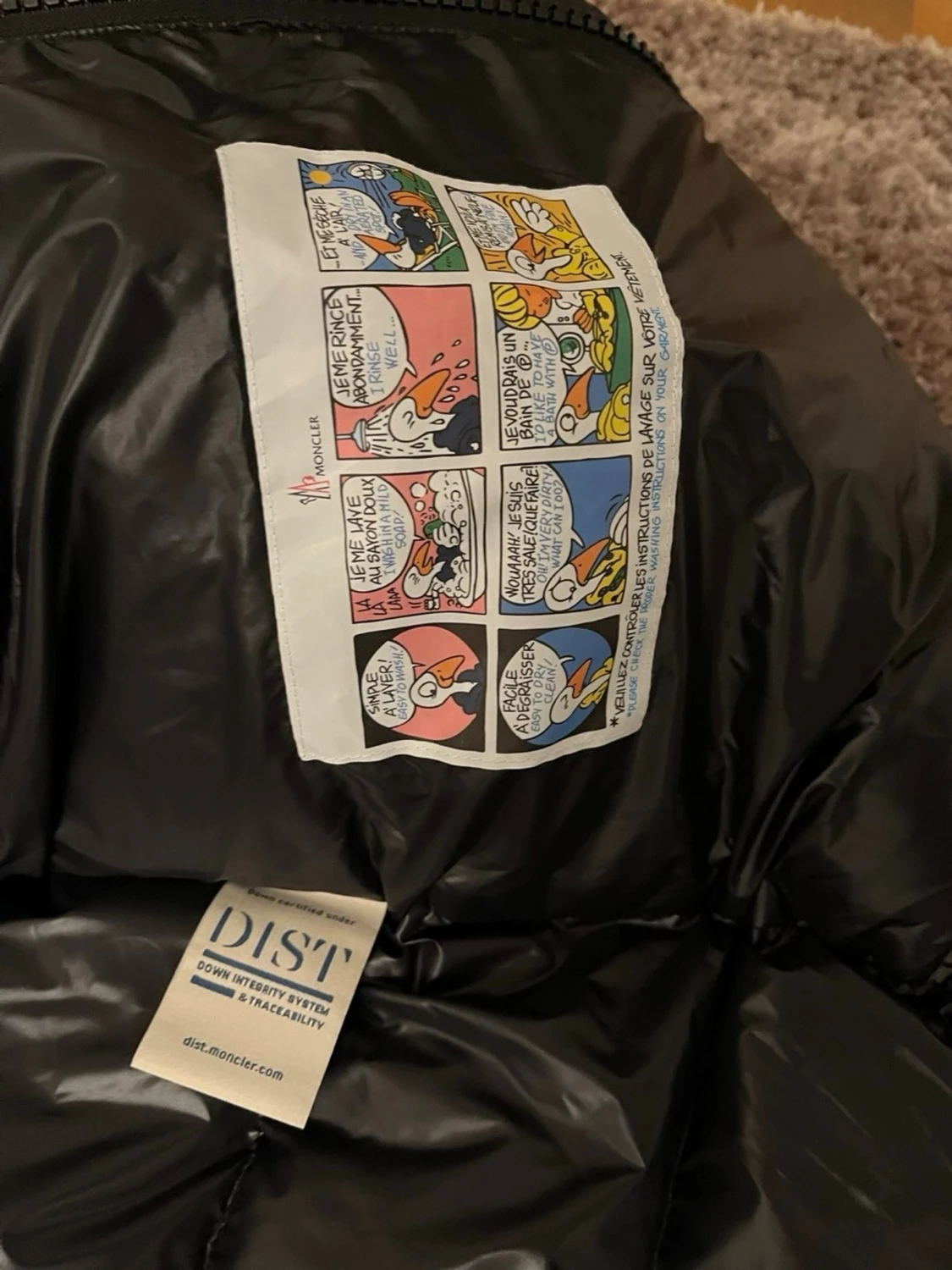Svart dunjacka från Moncler - 4