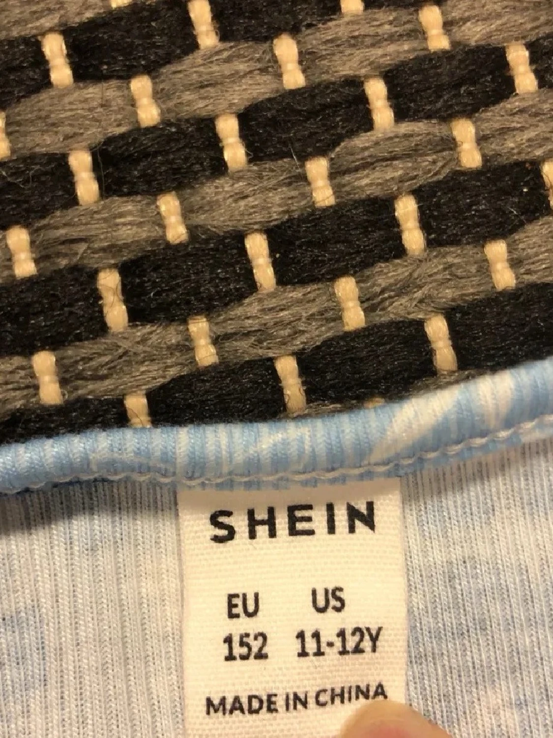 Blommig blå och vit linnetopp - 2