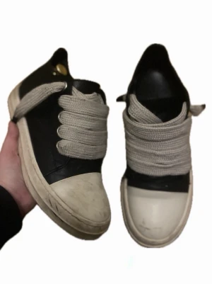Rick Owens ramones - De är jumbolace och riktigt snyggt skick! Bara smutsiga!