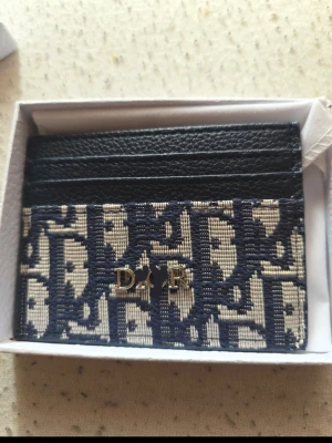 Korthållare  - Korthållare  jag kan skicka mer bilder