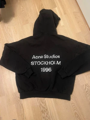 Helt ny Acne Studios Hoodie  - Helt ny Acne studios Hoodie, skriv för mer info. True to size. 